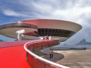 Architektura modernizmu - Oscar Niemeyer