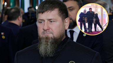 Zastanawiające nagranie z Ramzanem Kadyrowem. Pomagały mu dwie osoby
