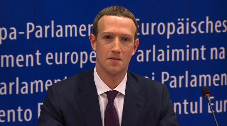 Kemény kérdéseket kapott Mark Zuckerberg /Fotó: AFP