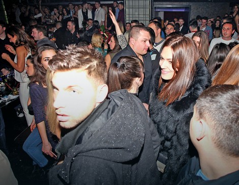 Nina Radulović se prvi put s teniserom pojavila u javnosti na proslavi srpske Nove godine, kada ih je paparaco "Blica" ekskluzivno fotografisao