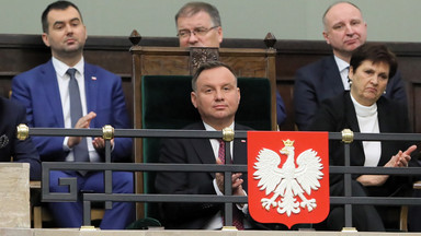 Sondaż CBOS: jak Polacy oceniają prezydenta i parlament minionej kadencji?