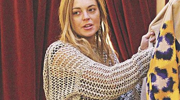 Durva kék foltok Lindsay Lohan combján