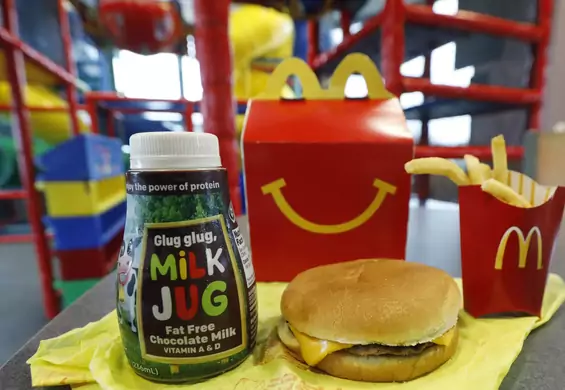 McDonald’s stawia na owoce i warzywa. Cheesburger w Happy Meal będzie dostępny na życzenie