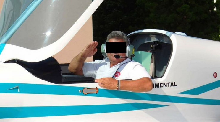 B. Jánost kiváló pilótának tartották. Ő vezette azt a magyar fejlesztésű gépet, ami lezuhant nemrég /Fotó: Facebook
