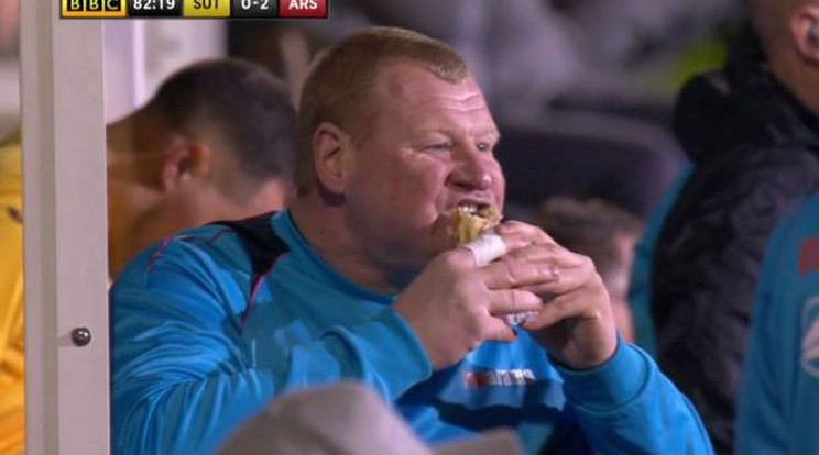 Wayne Shaw jót evett, majd repült a klubtól / Fotó: youtube