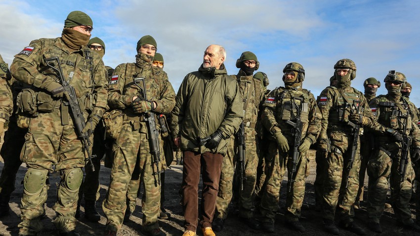 ANTONI MACIEREWICZ NA CWICZENIACH ORGANIZACJI PROOBRONNYCH 