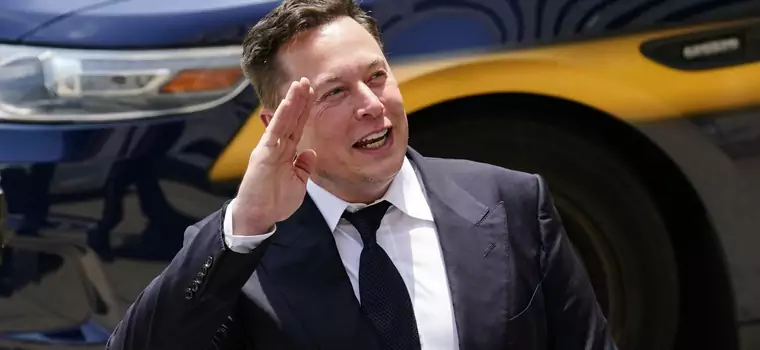 Elon Musk oskarża SEC o celowe przecieki