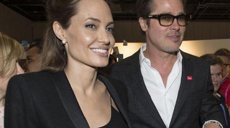 Végre! Összeházasodott Angelina Jolie és Brad Pitt!