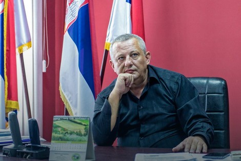 Vuković je, prema presudi u koju je "Blic" imao uvid, cigarete prevozio u gepeku, a nameravao je da ih preproda u Hrvatskoj, što je - zabranjeno