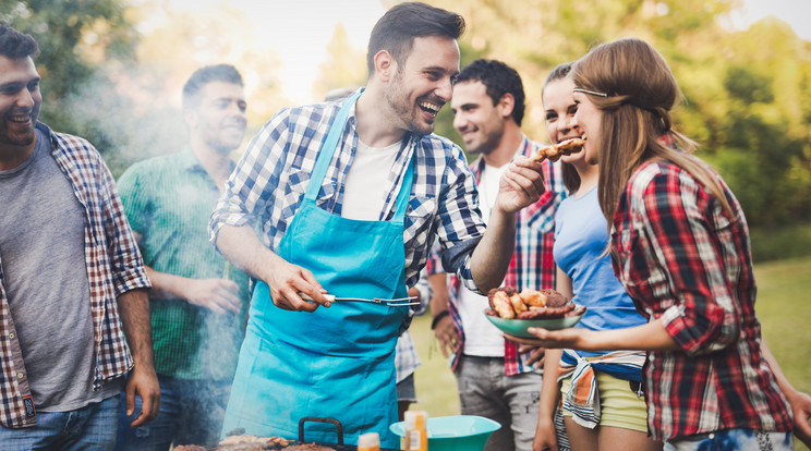 A húsok és a zöldségek mellett érdemes gyümölcsökkel is kísérletezni – állítja a séf /Fotó: Shutterstock