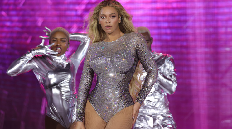 Beyoncé Giselle Knowles harminckétszeres Grammy-díjas amerikai R&B énekesnő, dalszerző, producer, színésznő és táncos. A kép a  "RENAISSANCE WORLD TOUR" elnevezésű koncertturnéján készült 2023. július 29-én, New Jerseyben. / Fotó: Getty Images