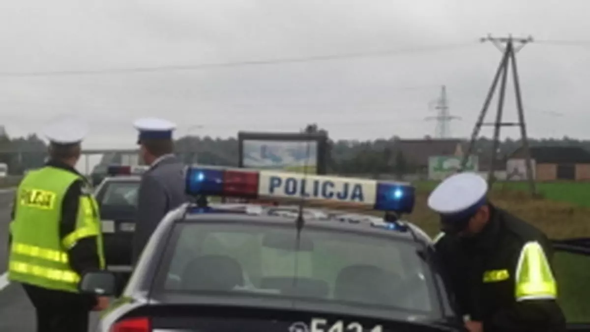 Policja: jechał 230 km / godz. na autostradzie A-4