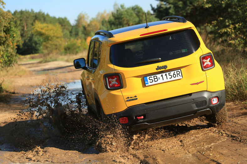 Jeep Renegade 4x4 1.4 kontra Jeep Renegade  2.0 Trailhawk - rodzinna potyczka