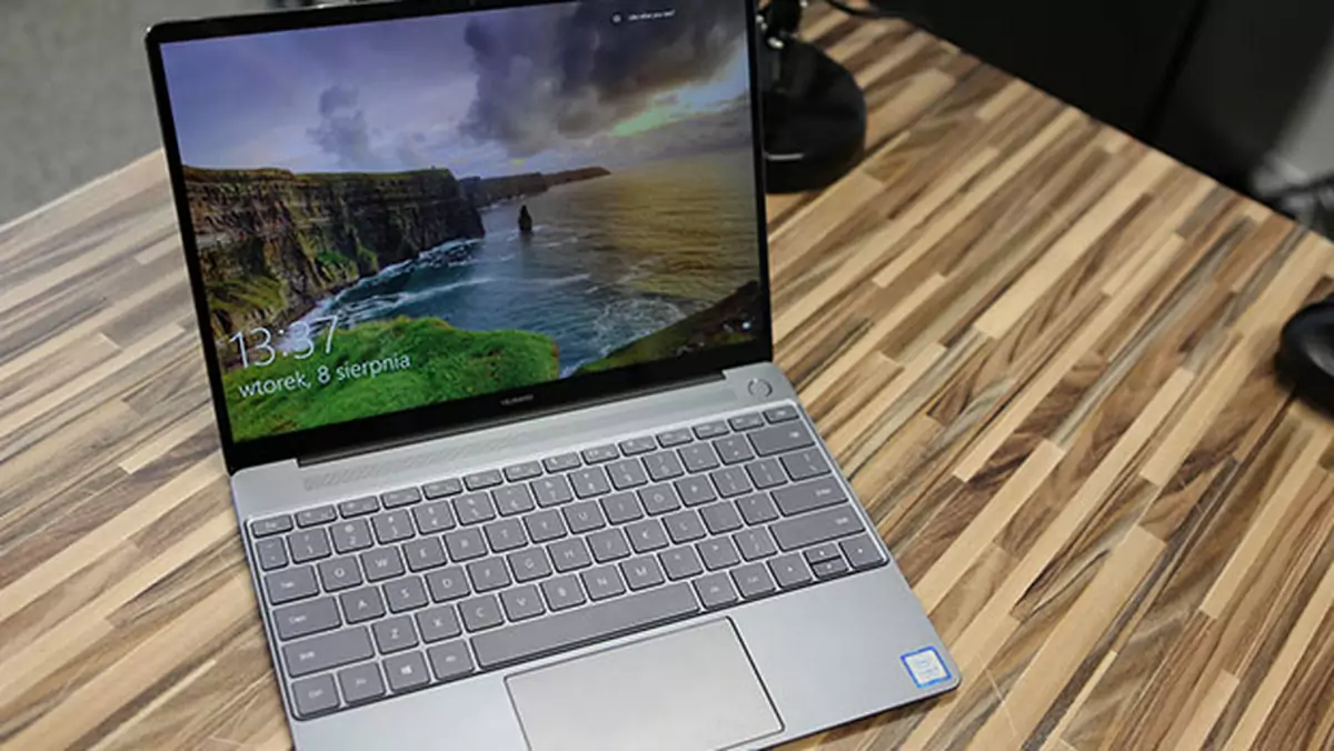 Huawei Matebook X: debiutant z aspiracjami - czy to wystarczy w starciu z weteranami?