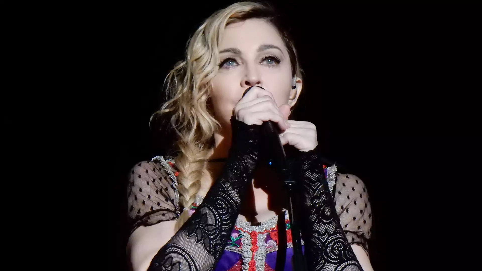 Madonna z przemową zakończoną owacjami na stojąco. "Jako kobieta nie możesz być zbyt mądra"