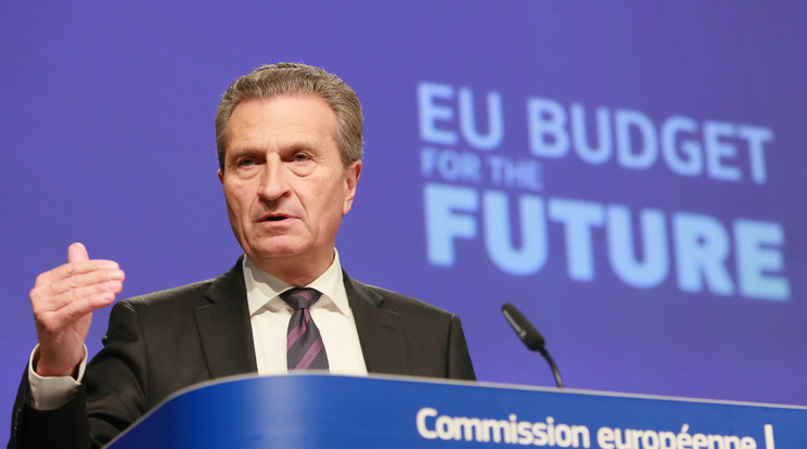 Biztosi fenyegetés: Günther Oettinger elvonná a milliárdokat /Fotó: MTI EPA Stephanie Lecocq