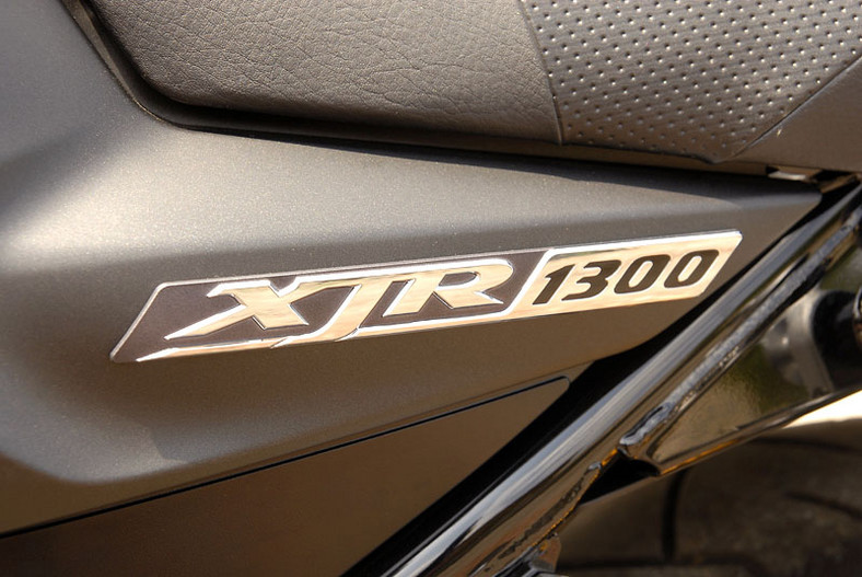 Yamaha XJR 1300: akademicka jazda (test)