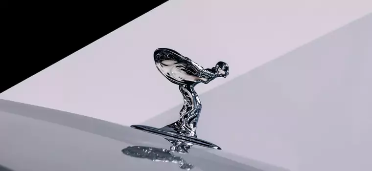 Rolls-Royce Spectre otrzyma nową figurkę "Spirit of Ecstasy"