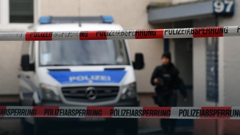 [Obrazek: 63FktkqTURBXy9mOTk0ZTRjYzI5ZDhmNzJlZWM3M...LnBuZwDCAA]