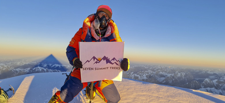 Zimowe wejście na K2. Simone Moro: żaden styl "nie zabija" alpinizmu