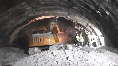 Katastrofa w tunelu pod Himalajami. Walka o życie 40 ludzi