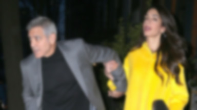 Amal i George Clooney w drodze na randkę. Czy to najlepiej ubrana para Hollywood?