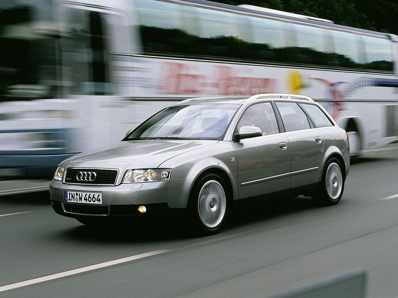 Audi A4 B6 - lata produkcji 200-04