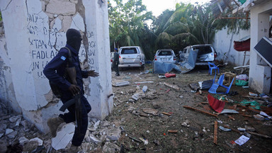 Rośnie liczba ofiar zamachu na hotel w Mogadiszu
