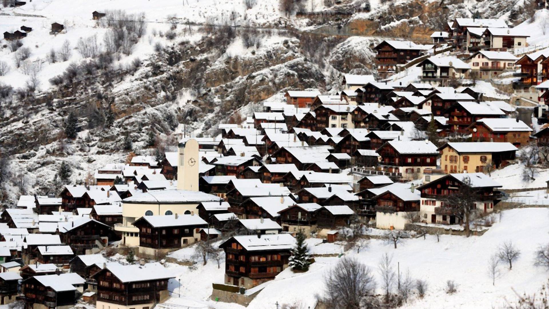 Švajcarsko selo iz bajke nudi bogatstvo da se doselite kod njih