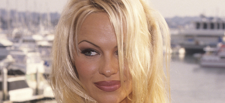 Pamela Anderson kończy 55 lat. Tak zmieniała się gwiazda "Słonecznego Patrolu"