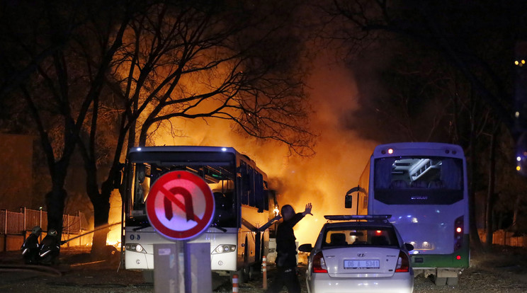 Poggyászként érkezett az ankarai öngyilkos merényletnél használt robbanószerkezet / Fotó-AFP