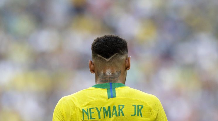 Neymar nehezen tudta feldolgozni a kudarcot /Fotó: MTI/AP/Andre Penner