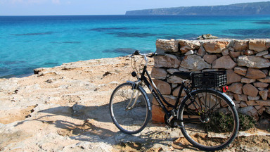 Największe atrakcje Ibizy i Formentery - hity Balearów