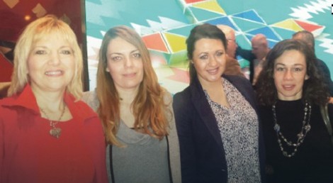 Nastavnice Gorica (prva sleva), Aleksandra i Dragana (skroz desno) sa koleginicom koja im pomaže na projektu