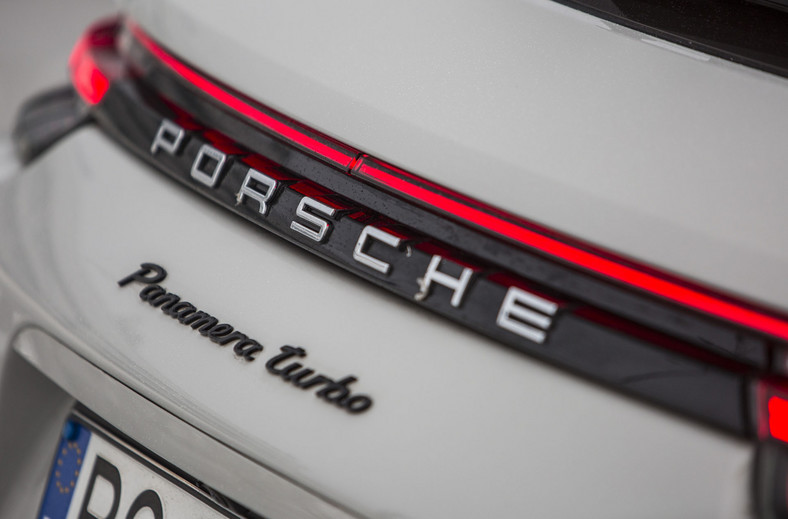 Porsche Panamera Turbo Sport Turismo - ta fajniesza wersja na "K"