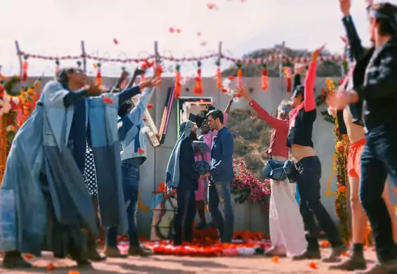 Ślub gejów w reklamie "Make Love Not Walls" marki Diesel. Zobacz kolorowy świat bez podziałów