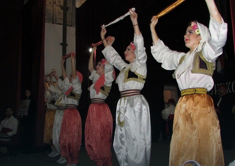 Veselo na sceni