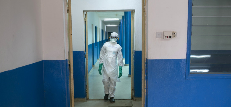 Epidemia eboli się skończyła, teraz pora na leczenie WHO. W ub.r. Światowa Organizacja Zdrowia popełniła w Afryce karygodne błędy