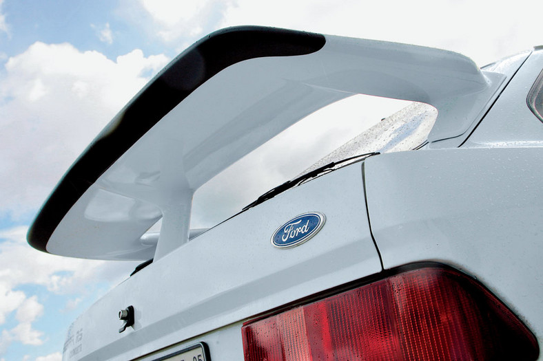 Ford Sierra RS Cosworth - Poczciwy, ale waleczny
