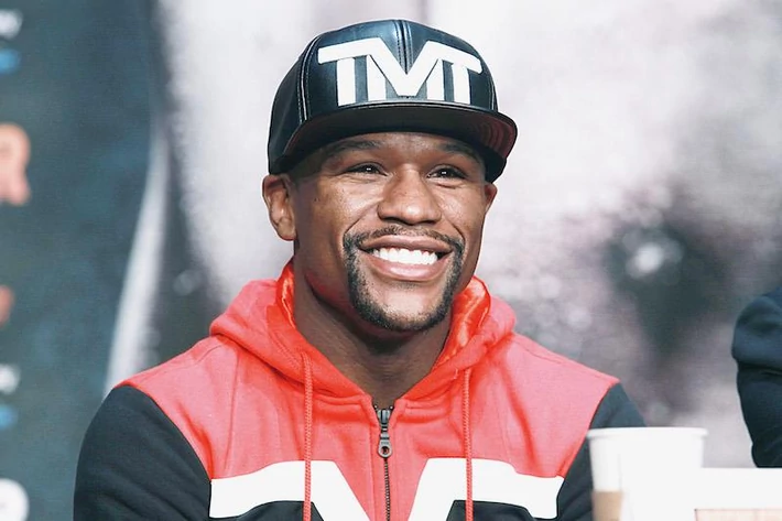 1. Floyd Mayweather Jr. (boks) – 300 mln dol.