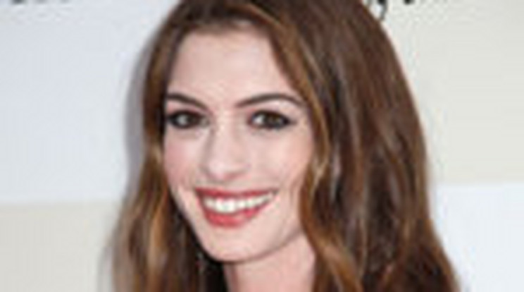 Anne Hathaway: "Melegek voltak az exeim!"