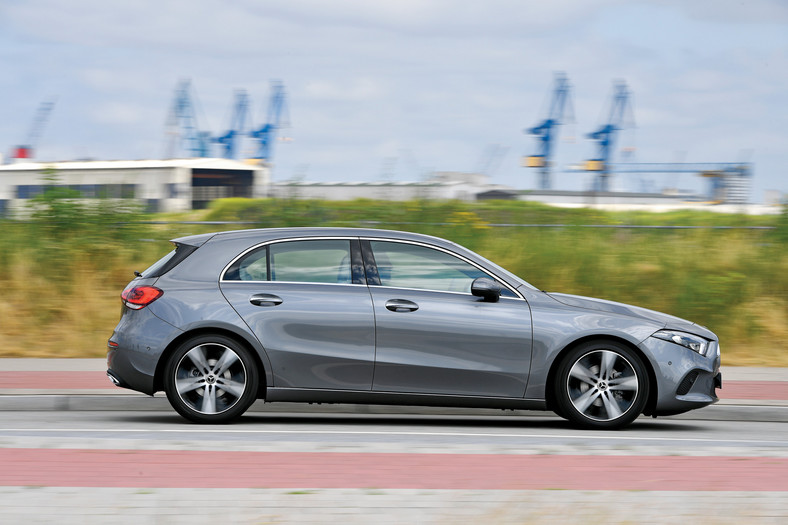 Kto tu jest gwiazdą? Porównanie: nowy Mercedes A180 d vs. BMW 116d