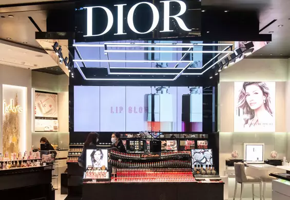 Zamiast luksusowych perfum Dior i Givenchy robią żele antybakteryjne dla rządu i szpitali