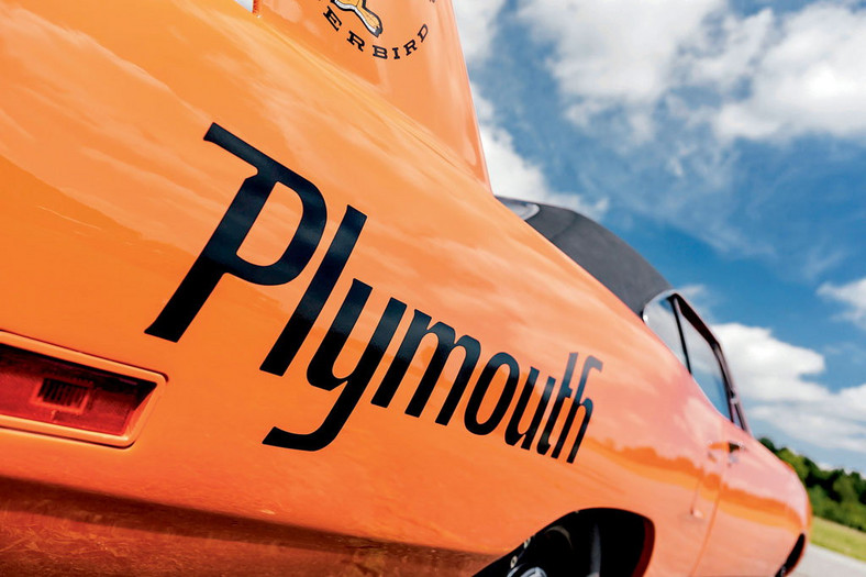 Plymouth Road Runner Superbird