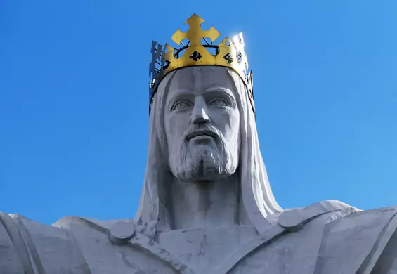 Ksiądz z Bydgoszczy chce postawić gigantyczną figurę Jezusa. Za pieniądze parafian