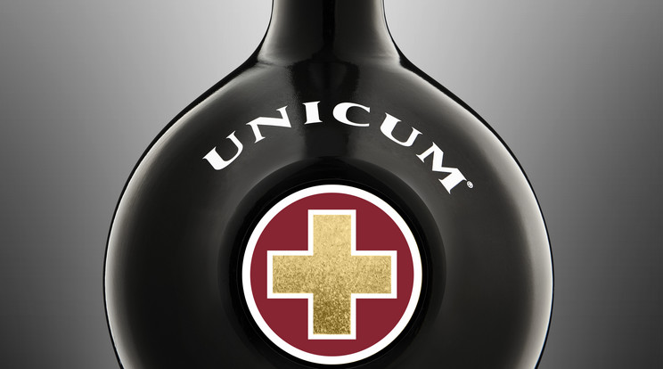 Az új palack / Fotó: Unicum