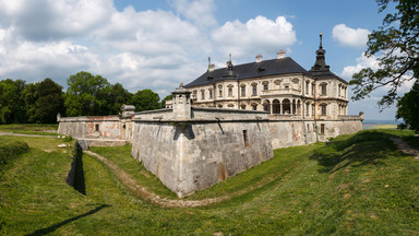 Podhorce - zamek Koniecpolskich na zdjęciach współczesnych i archiwalnych