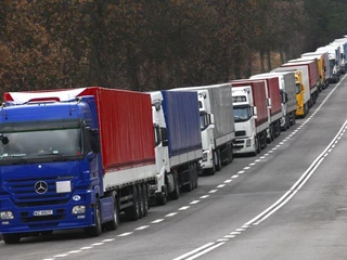 tiry granica import eksport kolejka ciężarówki transport