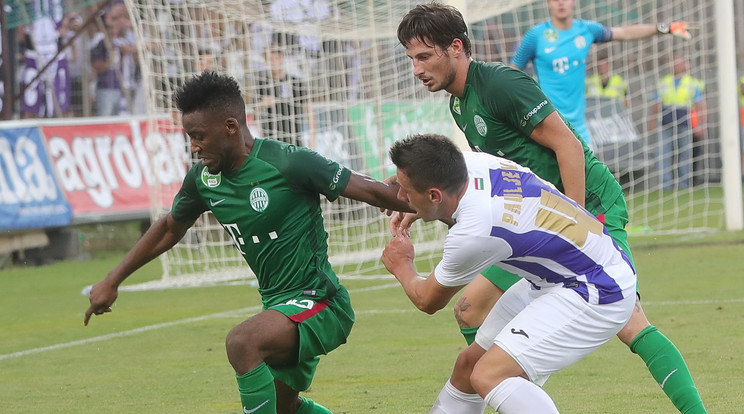 A szezonban már kétszer találkozott az Újpest és a Fradi. Az első meccsen döntetlen született, legutóbb pedig a Fradi győzött 1-0-ra /Fotó: RAS-arcív