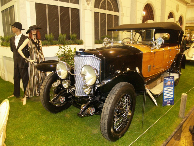 Techno Classica 2011: 2500 oldtimerów i 200 tys. zwiedzających